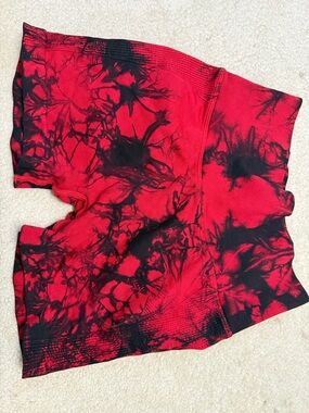 Red & Black Tie-Dye Bike Shorts